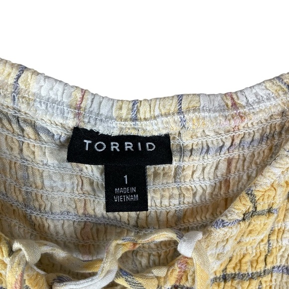 Torrid Yellow Plaid Smocked Peasant Top Size 1 (L/12) - Picture 4 of 6